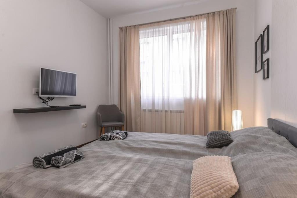Appartamento 2 Bedroom For Up To 6 Guests *